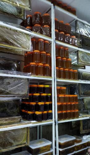 پرورش زنبورعسل - فروش عسل طبیعی و محصولات زنبور عسل در تبریز