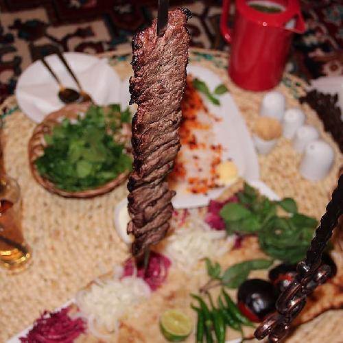 کافه رستوران سنتی خان پاشا در تبریز