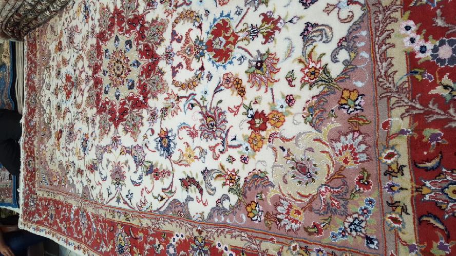 فروش انواع فرش و تابلو فرش در تبریز