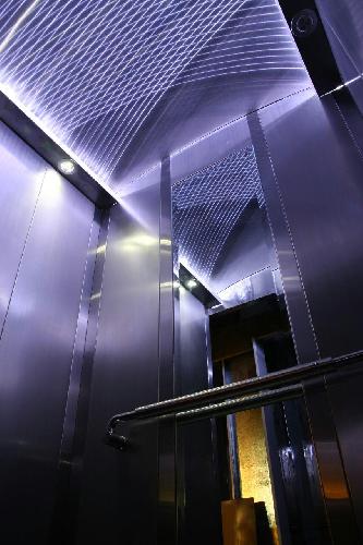 آسانسور - پله برقی - خودرو بر  در تبریز