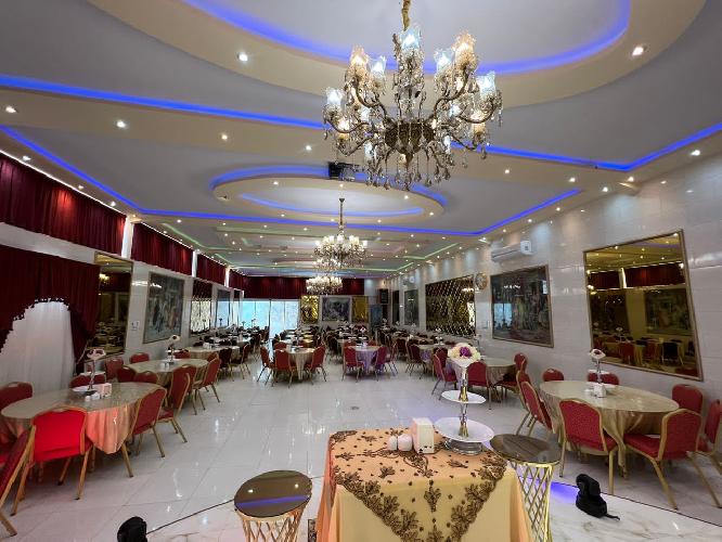 تالار و رستوران قصر مروارید در تبریز