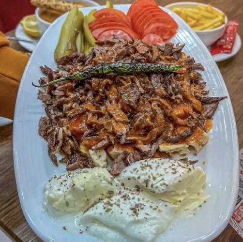 سرو انواع غذاهای ترکی در تبریز