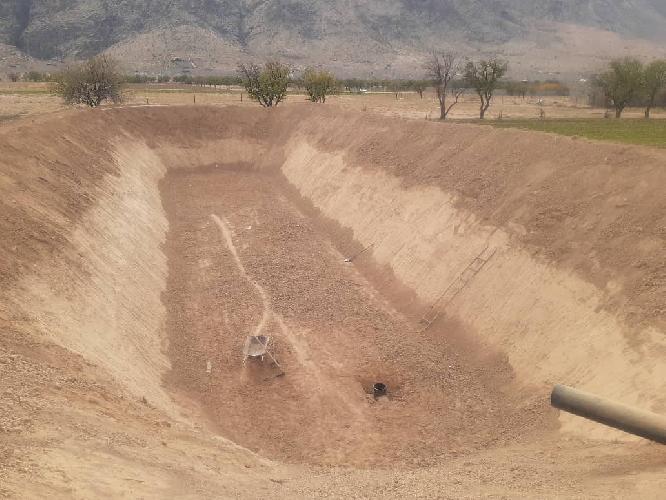 طراحی و اجرای لاینینگ استخرهای پلیمری و حوضچه های نفتی در شیراز