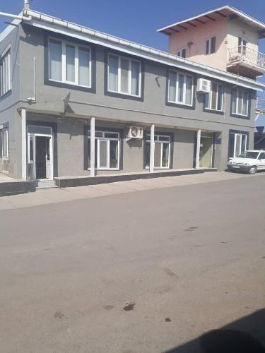 نمایشگاه کامیون برادران نائمی در تبریز نمایشگاه کامیون در تبریز