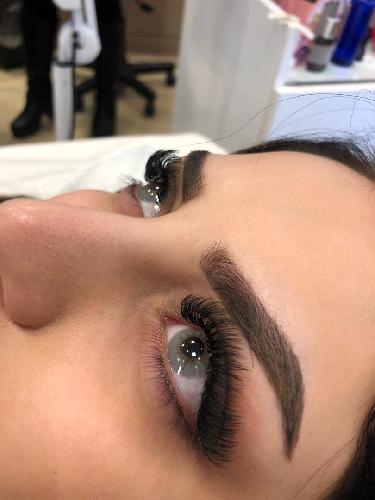 آکادمی مژه الیم در تبریز کاشت مژه در تبریز