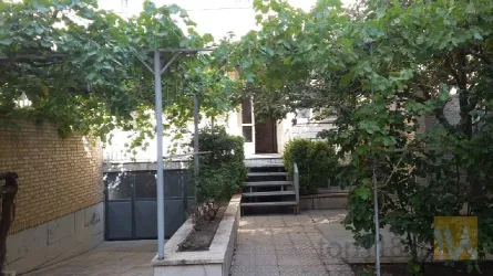 نمونه کار دبستان پسرانه ستارگان شمس  در تبریز - 1