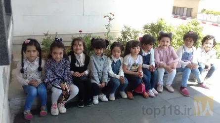 نمونه کار مجتمع غیر دولتی دخترانه و پسرانه  فرهنگ ( آمادگی - ابتدایی - متوسطه)  در تبریز - 1