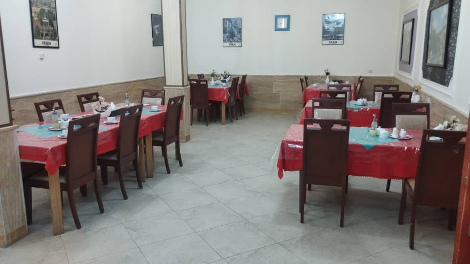 هتل جهانگردی 2 ستاره سراب	 در سراب هتل در سراب