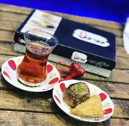 نمونه کار باقلوا بستنی روزبه  در تبریز - 2