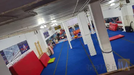 نمونه کار باشگاه ژیمناستیک فرهاد در تبریز - 2