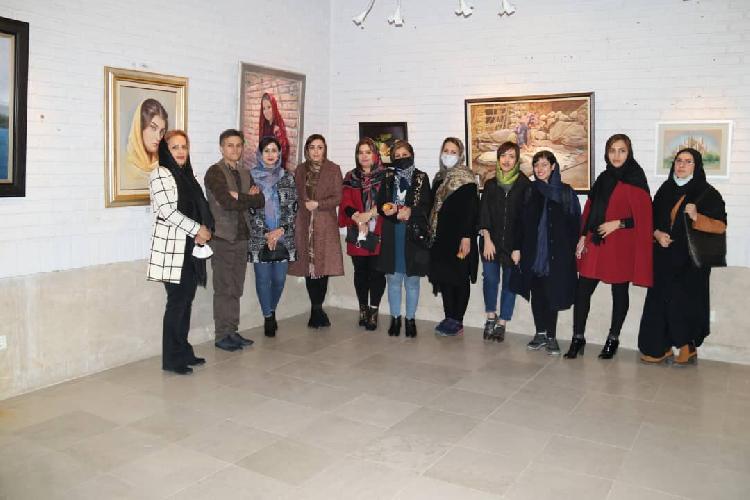 آموزشگاه هنری تیغ زن در تبریز آموزش طراحی / نقاسی / خوشنویسی در تبریز