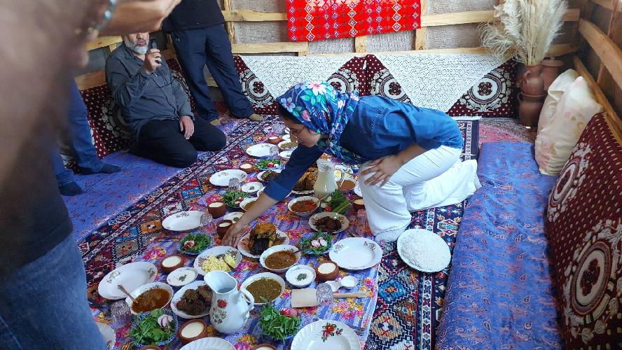 غذای خانگی در روستای شانه تراش
