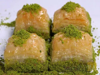 نمونه کار باقلوا ترکی علی کیپا در تبریز - 3