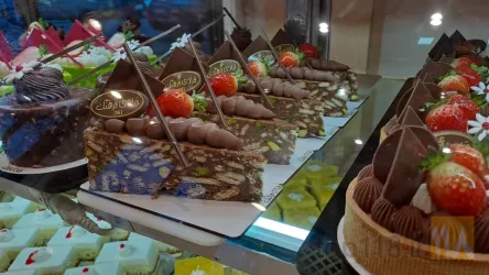 نمونه کار قنادی فرهنگ  در تبریز - 3