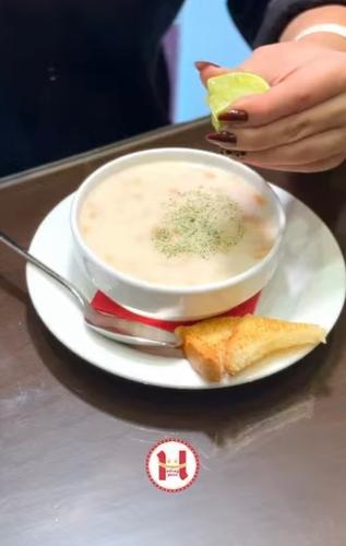 پیتزا - فست فود - ساندویچ در تبریز