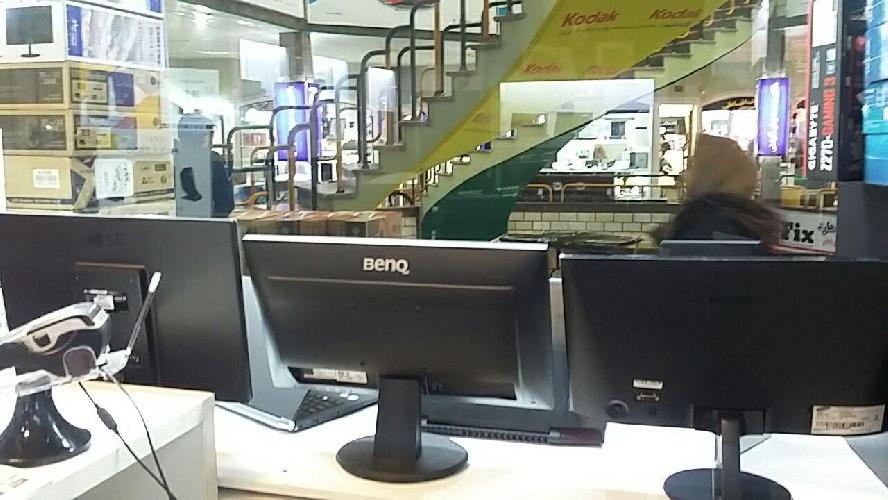کامپیوتر نظرزاده در تبریز فروش لپ تاپ و کامپیوتر در تبریز