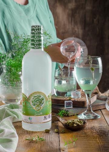 عرقیات گیاهی در کاشان