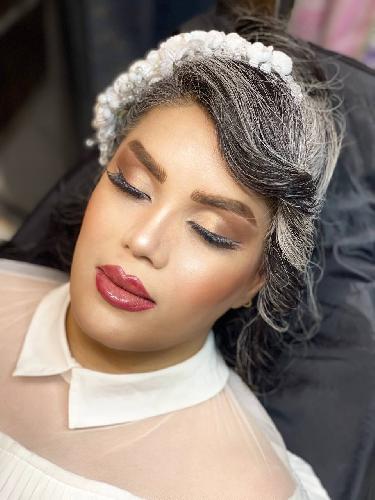 آموزشگاه آرایش و پیرایش زنانه جواهر در تبریز آرایشی و زیبایی در تبریز