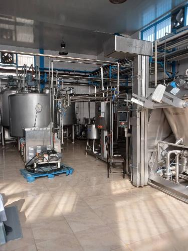  لبنیات و انواع خامه قنادی : تولید و توزیع در مریوان