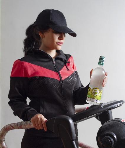 عرقیات گیاهی در کاشان