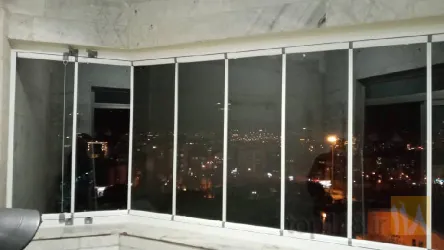نمونه کار شیشه بالکن آتا  در تبریز - 6