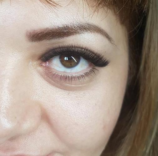 آکادمی مژه الیم در تبریز کاشت مژه در تبریز