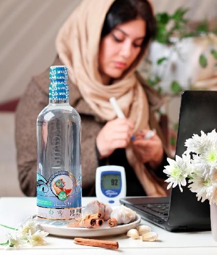 عرقیات گیاهی در کاشان