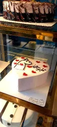 نمونه کار کافه نان و شیرینی احمدی در تبریز - 7