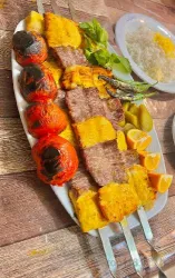 نمونه کار رستوران و باغچه سنتی ارک در تبریز - 8